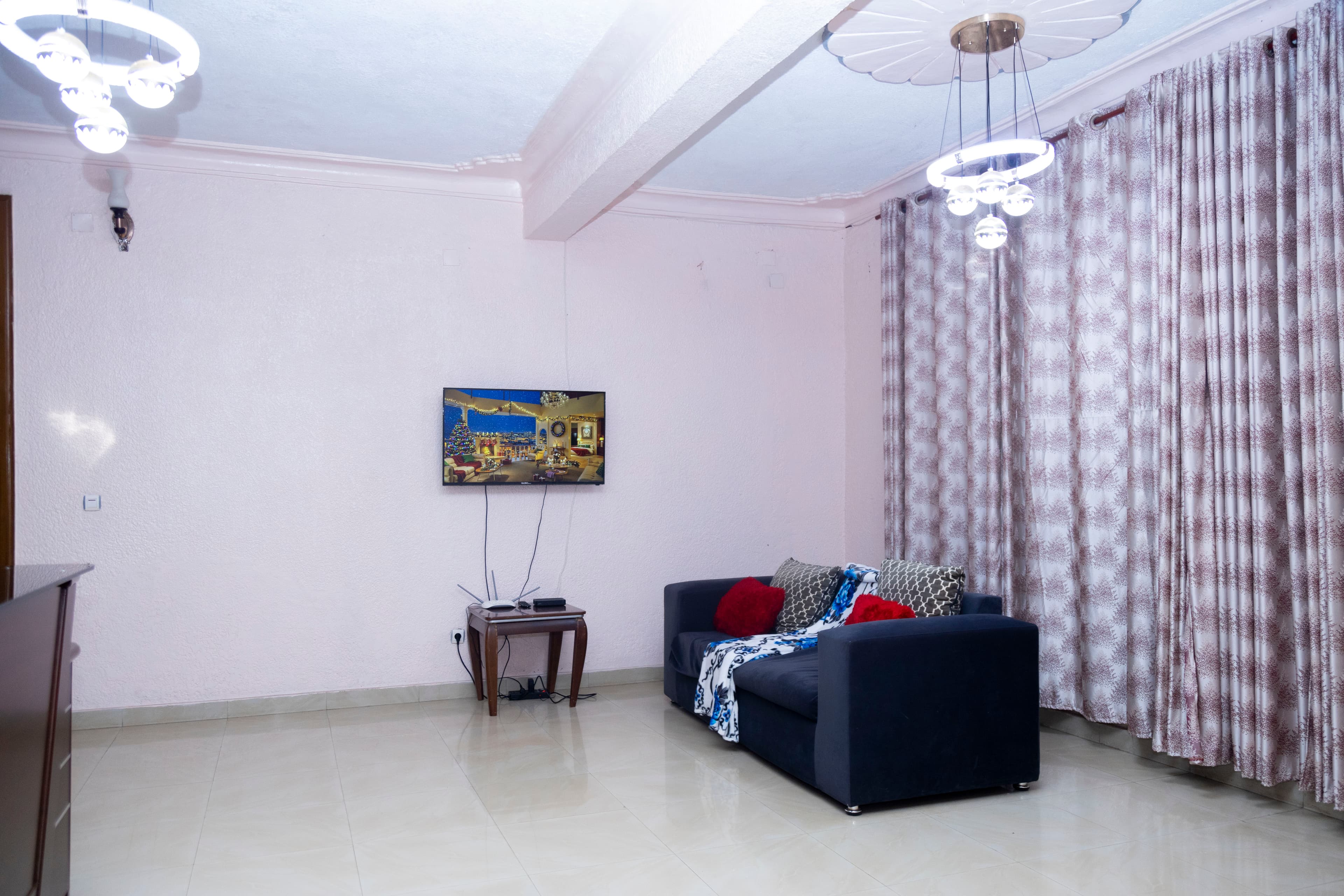 Umuganda Suite with city views